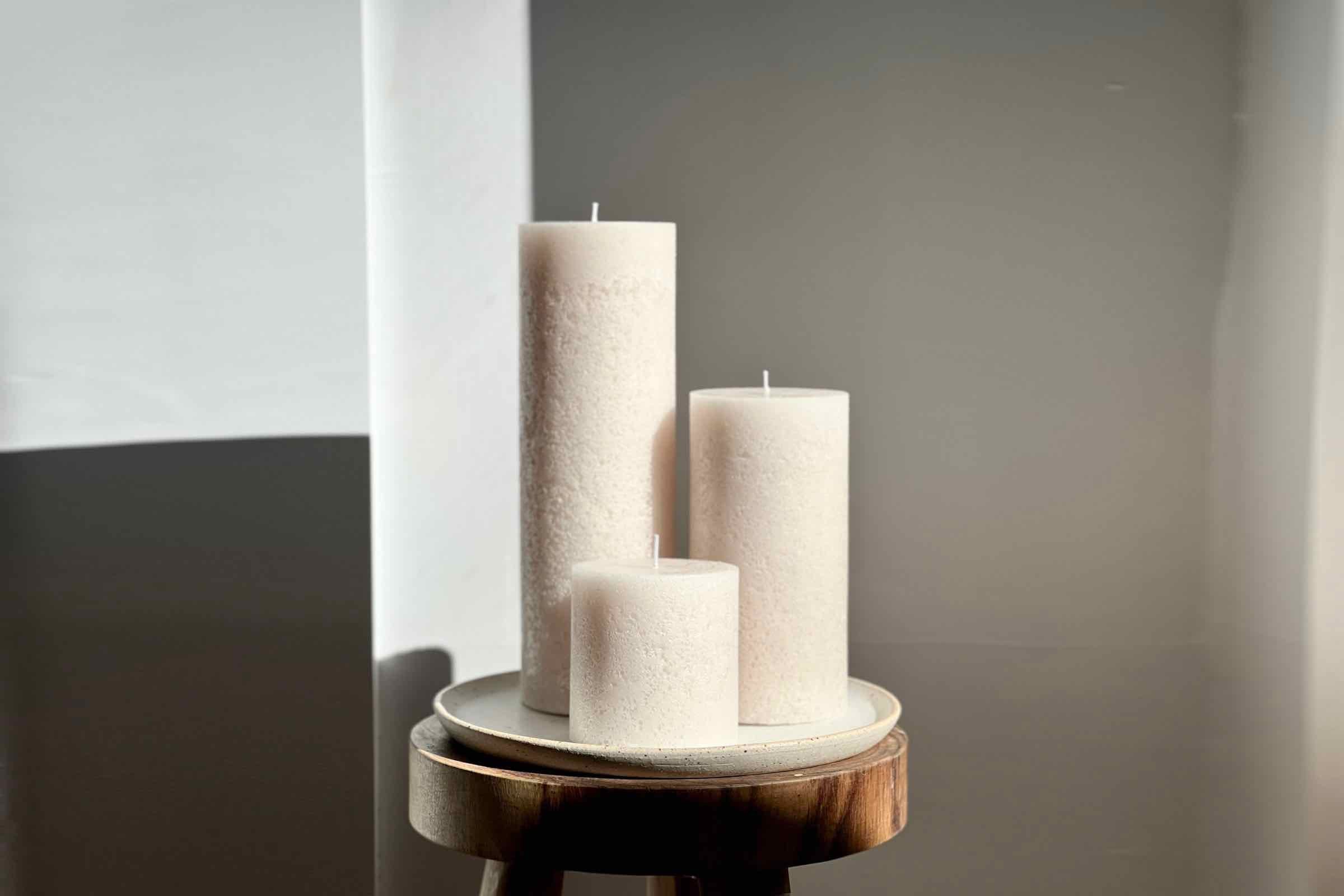 Textured pillar candle set