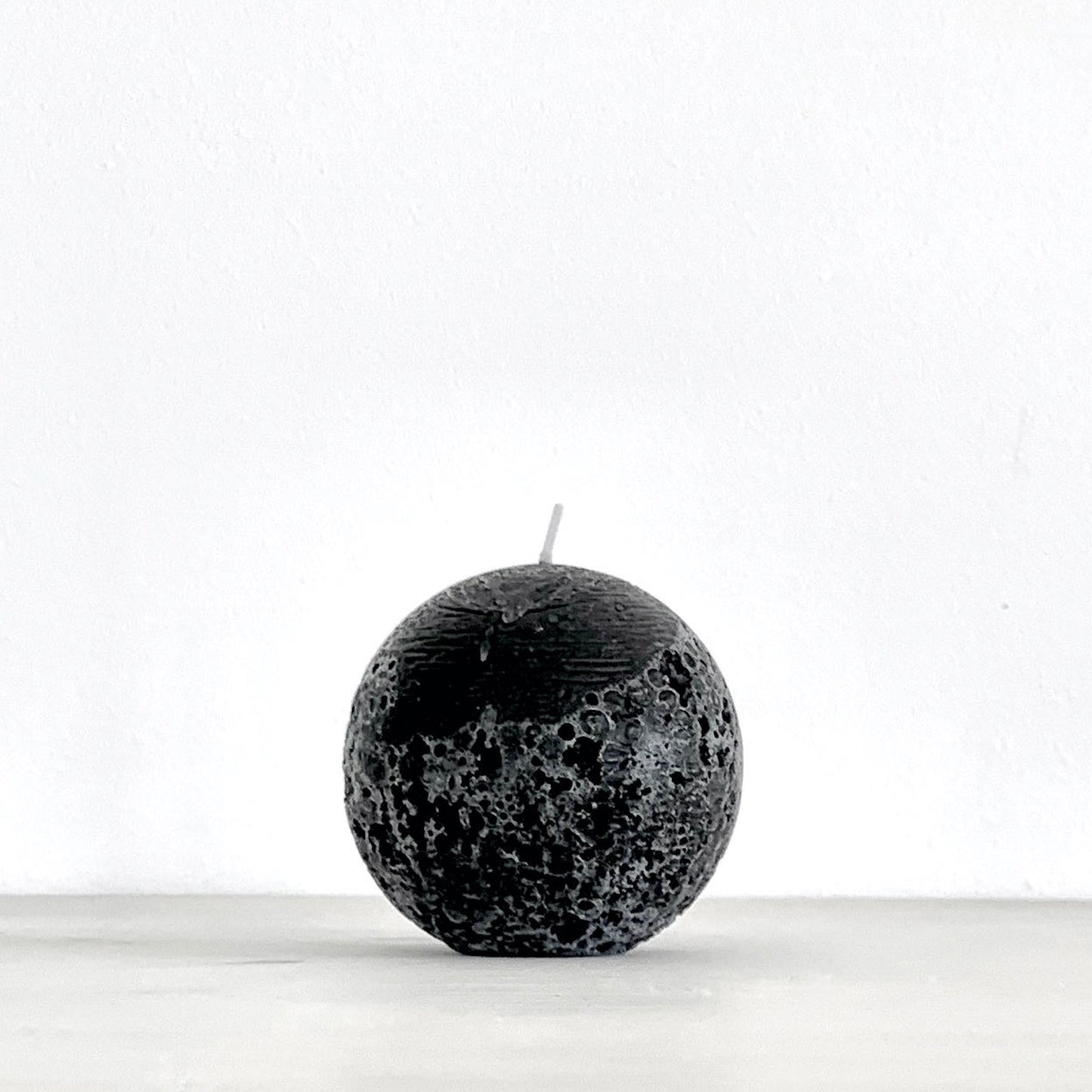 Black ball candle
