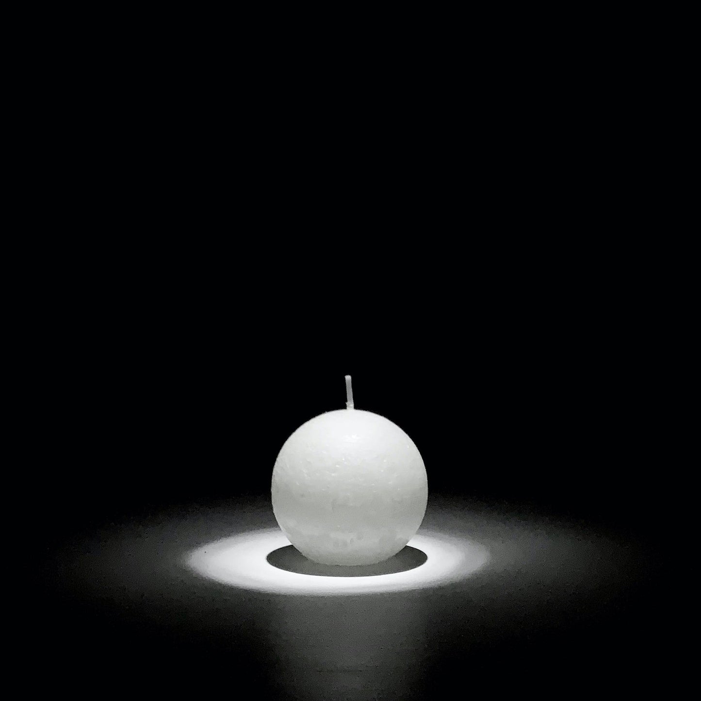 Rustic white ball candle