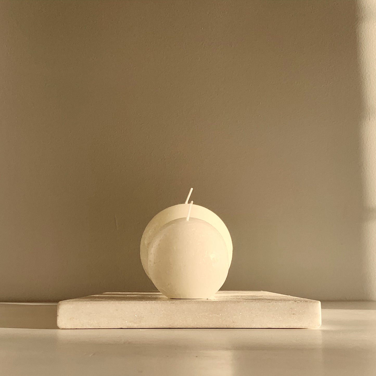 Rustic ball candles