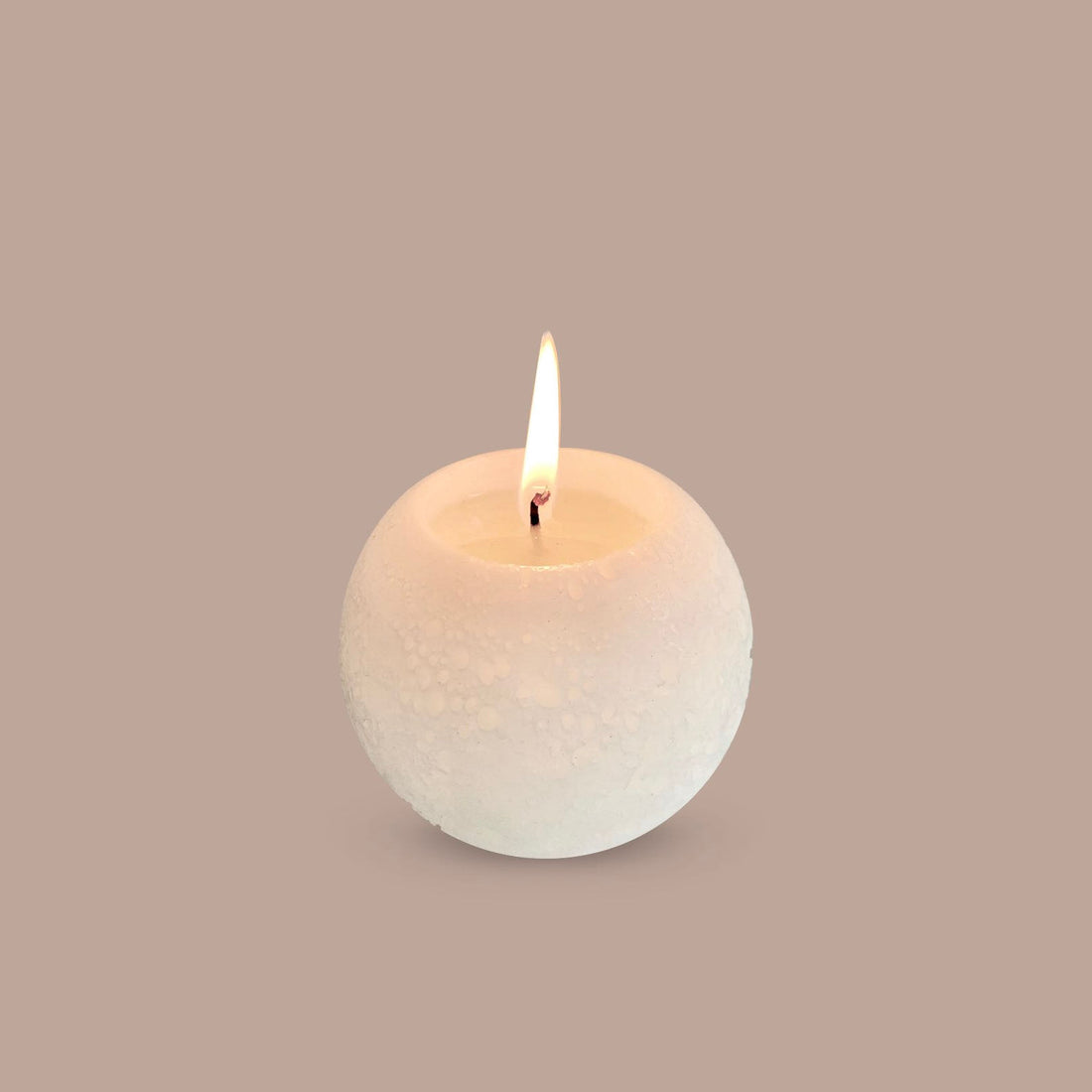 White textured ball candle