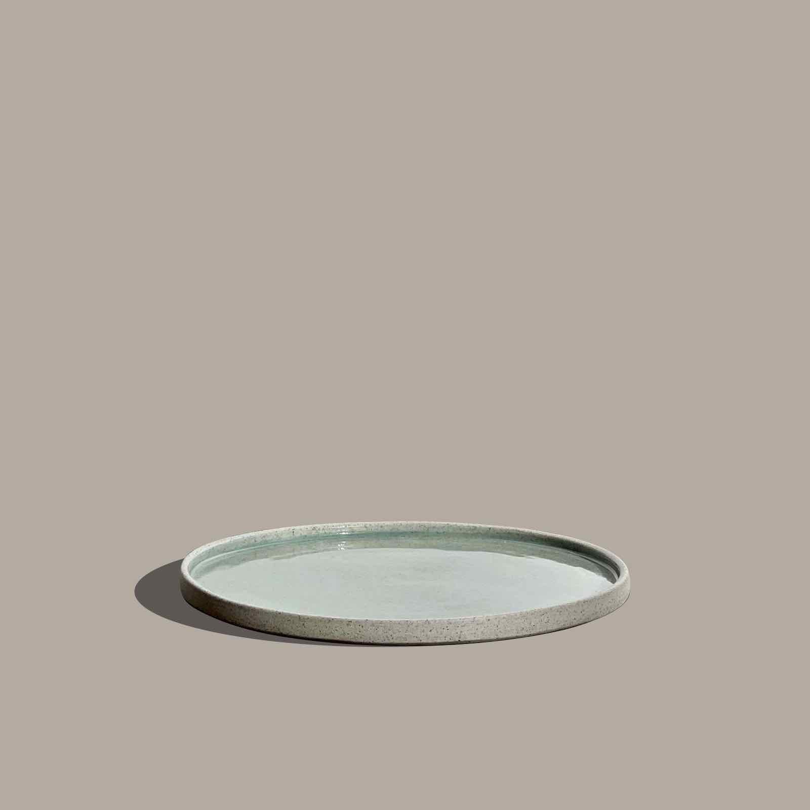 Round ceramic tray