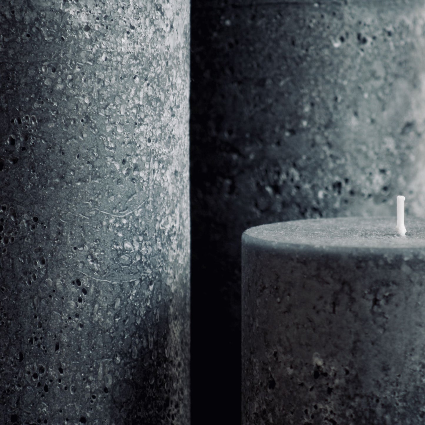 Large textured charcoal candles